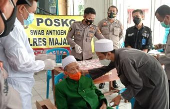 Antisipasi Lonjakan Covid-19, Polres Majalengka Berikan Pelayanan Swab Antigen Gratis Pada Ponpes Mansyaul Huda