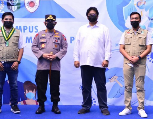 Sambangi vaksinasi SEMMI, Kapolri: Keterlibatan mahasiswa percepat realisasi herd immunity