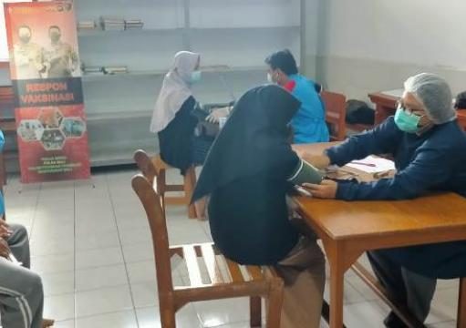 Gerai Vaksin TNI-Polri Untuk Percepatan Vaksinasi Covid-19