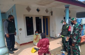 Polri Tebar Bansos Bagi Warga Isoman Ditengah PPKM Darurat