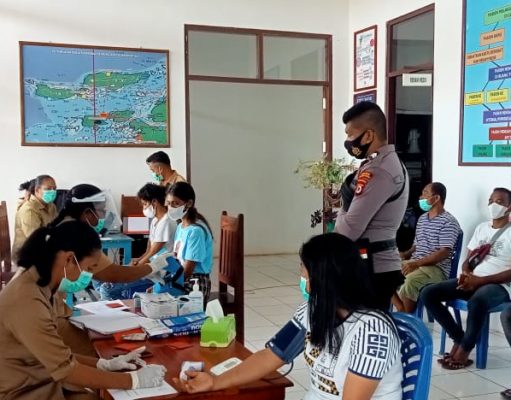 Polsek Jajaran Polres Tanimbar rutin giat Pengamanan dan mendorong Percepatan akselerasi Vaksinasi
