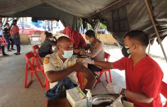 Terbuka Untuk Umum, Polsek Sentani Kota Gelar Vaksinasi Massal