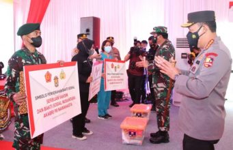 Tinjau Serbuan Vaksinasi Akabri 98, Kapolri: Wujud Sinergitas TNI-Polri