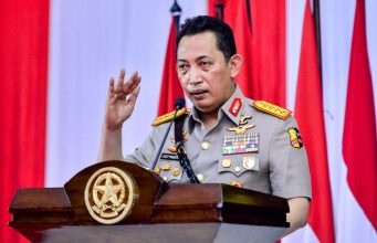 Kapolri Minta Tak Lengah Jalani Prokes Cegah Lonjakan Covid-19 saat Akhir Tahun