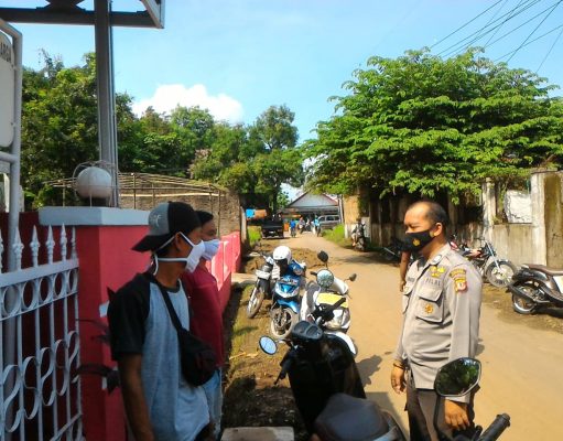 Operasi Yustisi Polsek Kasokandel Tak Bosan Berikan Himbauan Prokes Kepada Warga