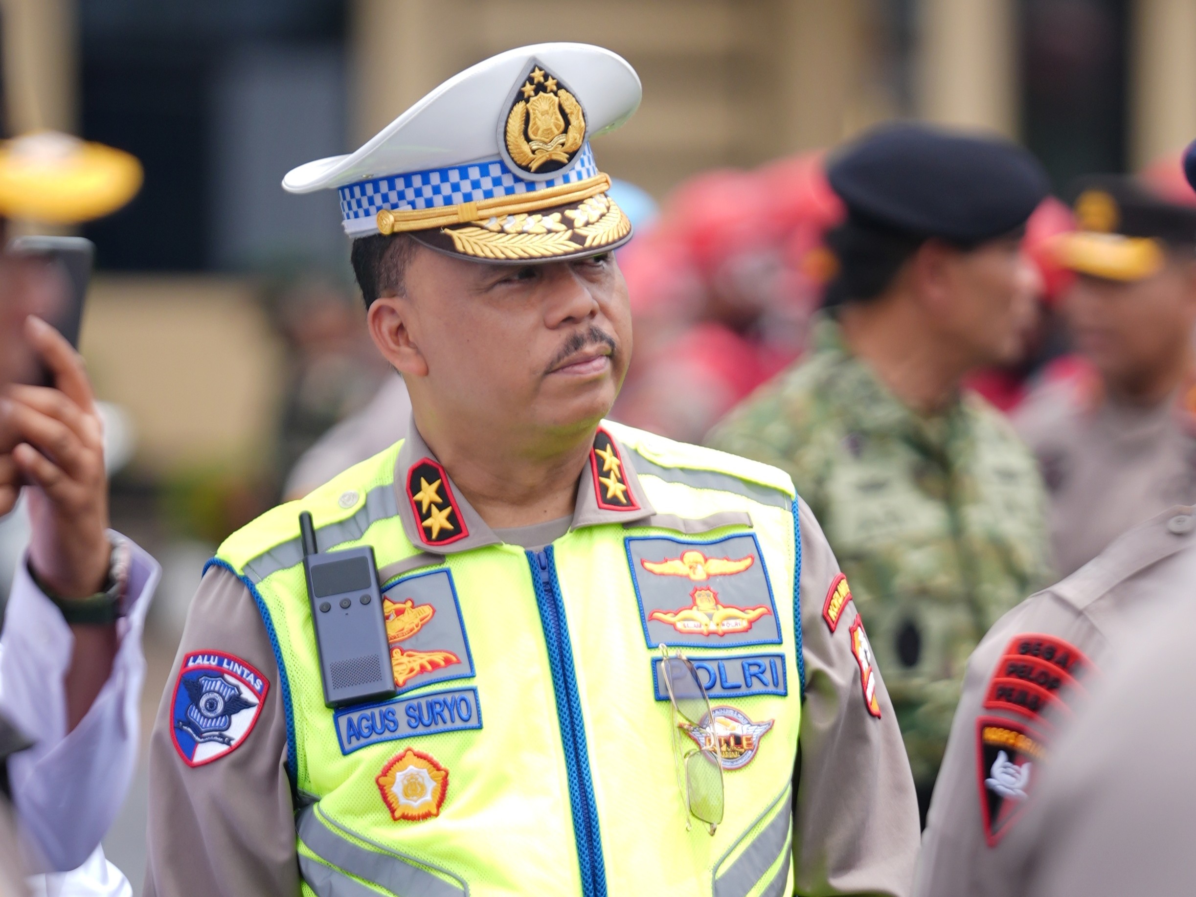 Dibawah Arahan Kakorlantas, Operasi Zebra 2025 Berhasil Stabilkan Arus Lalu Lintas dengan 2,7 Juta Kegiatan Preventif kakorlantas-irjen-agus-suryonugroho