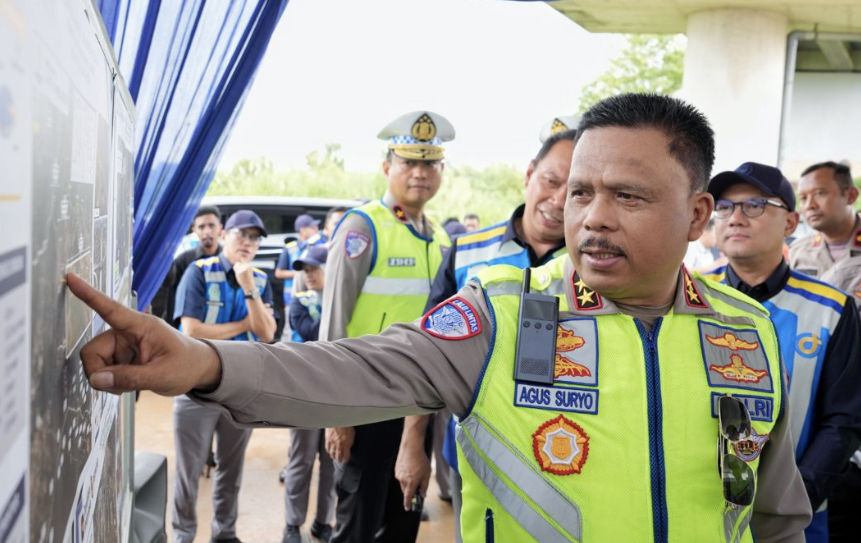 Kakorlantas Tinjau Tol Japek II Selatan sebagai Jalur Alternatif Mudik Lebaran 2026 Kakorlantas Tinjau Tol Japek II Selatan sebagai Jalur Alternatif Mudik Lebaran 2026