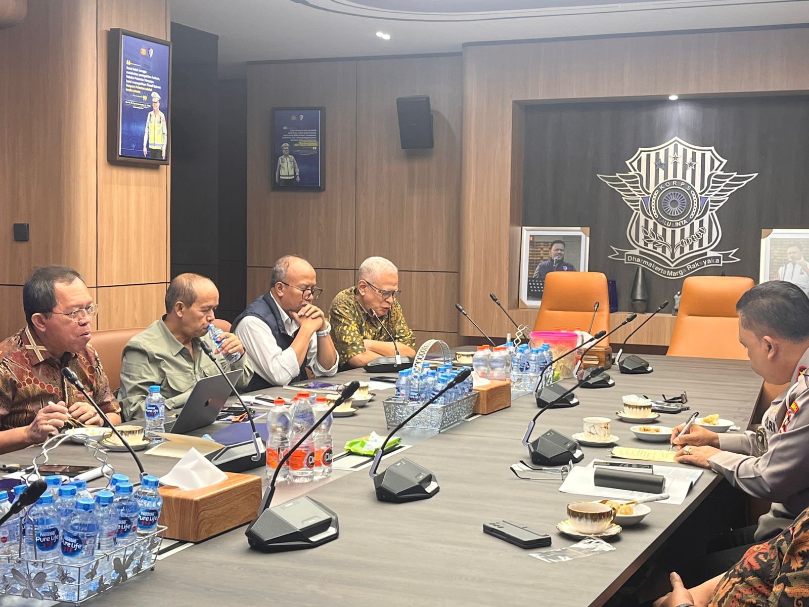 Terima Audiensi Pakar, Kakorlantas Sebut Rekayasa Lalin 2026 Kunci Pergerakan 270 Ribu Kendaraan